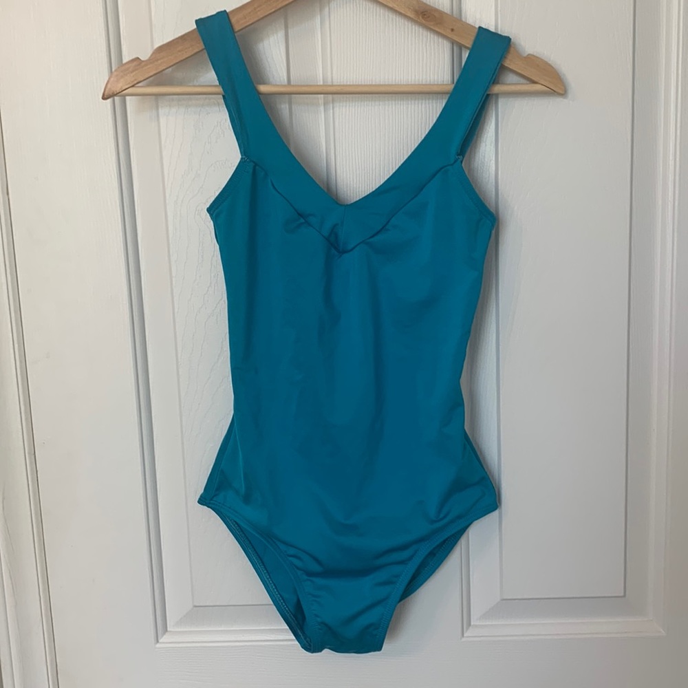 NATALIE LEOTARD